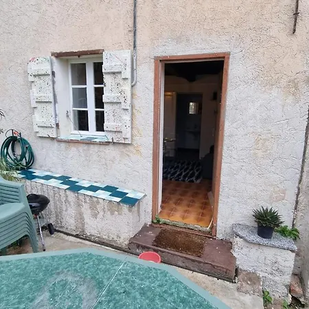 Petite Maison Proche Holiday home